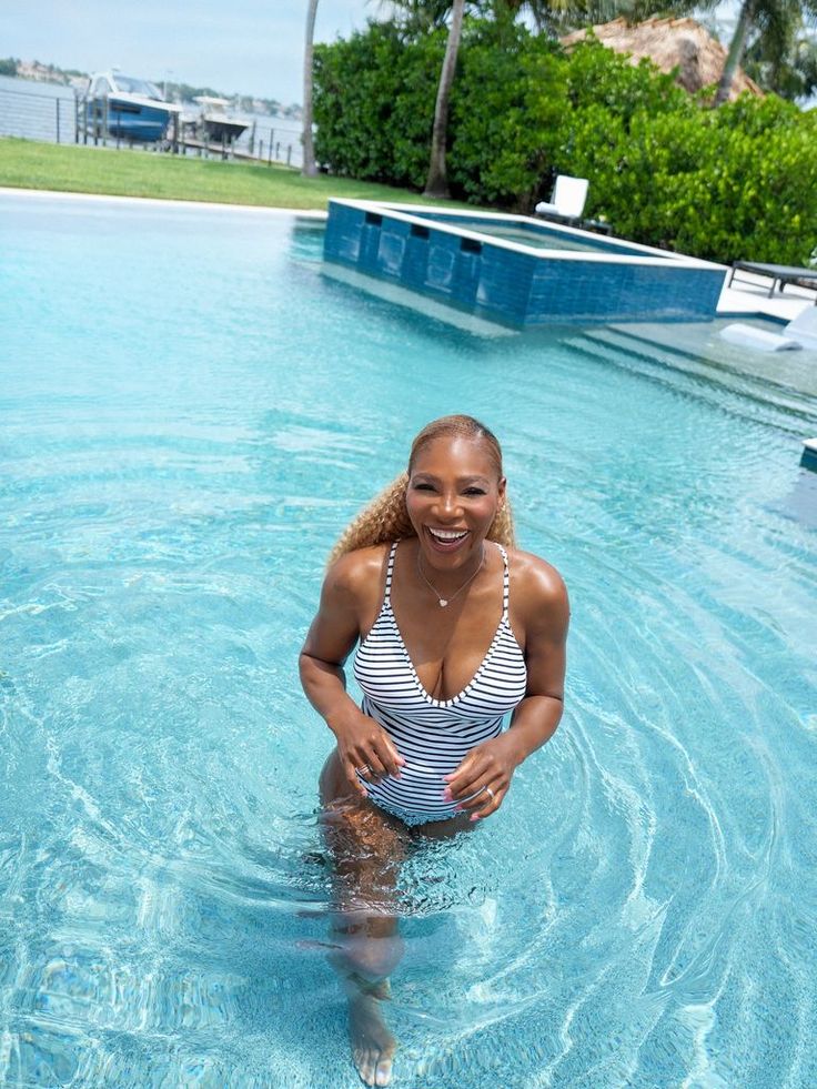 Serena Williams Turns Heads With Beach Moment That Sparks Massive Reactions